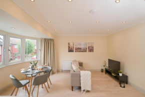 Stylish 4Bed 2 Bath, NW London Large Apartment